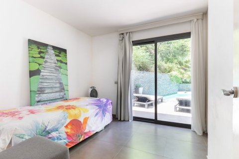 Купить дом в Сан-Кугат-дель-Вальес, Испания с 6 комнат, № 1429 - фото 27