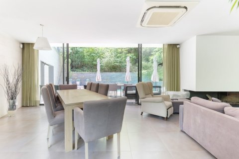 Купить дом в Сан-Кугат-дель-Вальес, Испания с 6 комнат, № 1429 - фото 6