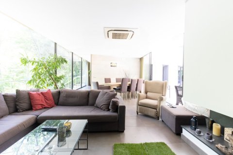 Купить дом в Сан-Кугат-дель-Вальес, Испания с 6 комнат, № 1429 - фото 10