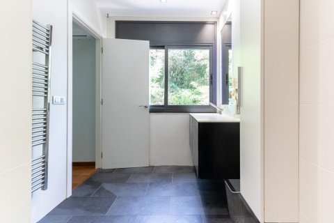 Купить дом в Сан-Кугат-дель-Вальес, Испания с 6 комнат, № 1429 - фото 21