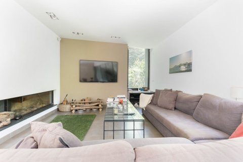 Купить дом в Сан-Кугат-дель-Вальес, Испания с 6 комнат, № 1429 - фото 8