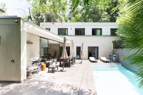 Купить дом в Сан-Кугат-дель-Вальес, Испания с 6 комнат, № 1429 - фото 2