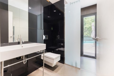 Купить дом в Сан-Кугат-дель-Вальес, Испания с 6 комнат, № 1429 - фото 29