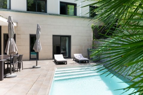 Дом с 5 спальнями в Сан-Кугат-дель-Вальесе, Барселона, Каталония, Испания № 1429