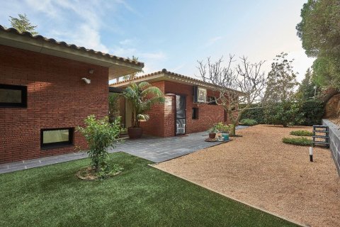 Купить дом в Сан-Висенс де Монтальт, Испания с 6 комнат, № 1426 - фото 17