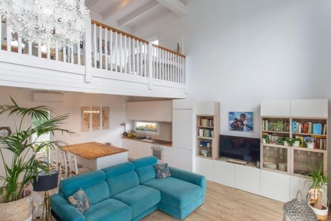 Сasa de 2 dormitorios en venta en Alella, Barcelona, Cataluña, Spain № 1427 - foto 11