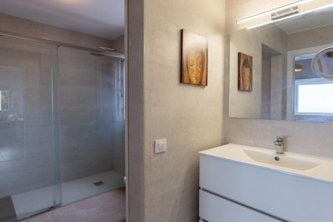 Сasa de 2 dormitorios en venta en Alella, Barcelona, Cataluña, Spain № 1427 - foto 23