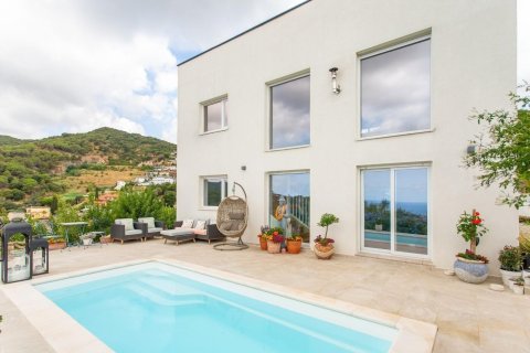 Дом с 2 спальнями в Алелье, Барселона, Каталония, Испания № 1427