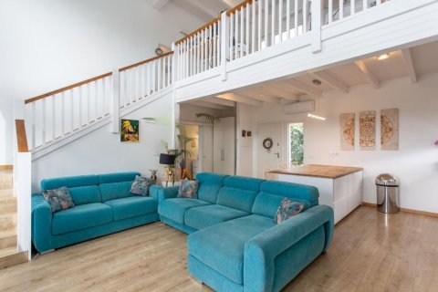 Сasa de 2 dormitorios en venta en Alella, Barcelona, Cataluña, Spain № 1427 - foto 7