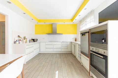 Купить дом в Сан-Кугат-дель-Вальес, Испания с 5 комнат, № 1430 - фото 10