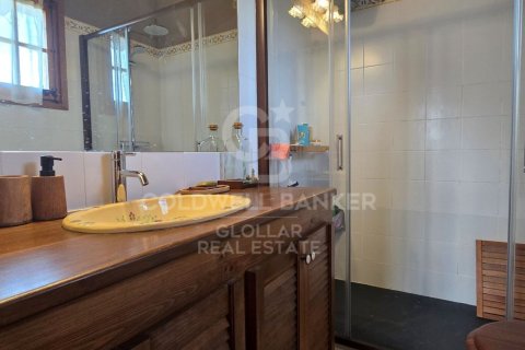 Снять в аренду квартиру в Каталония, Испания с 3 спальни, 95м², № 8005 - фото 17