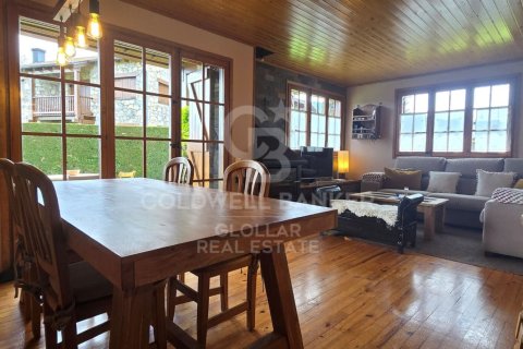 Снять в аренду квартиру в Каталония, Испания с 3 спальни, 95м², № 8005 - фото 4