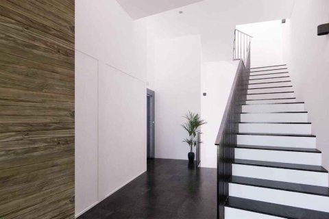 Купить квартиру в Барселона, Испания с 4 комнаты, 98.0м², № 2999 - фото 4