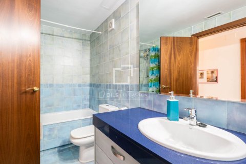 Снять в аренду виллу в Кастельдефельс, Испания с 5 спален, 302м², № 6467 - фото 10