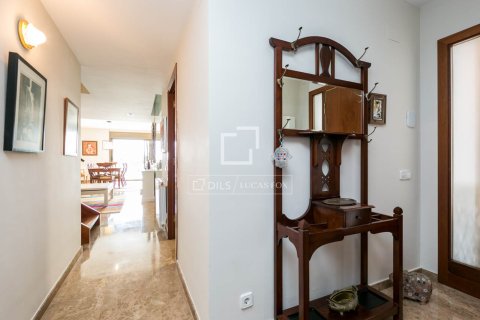 Снять в аренду виллу в Кастельдефельс, Испания с 5 спален, 302м², № 6467 - фото 14