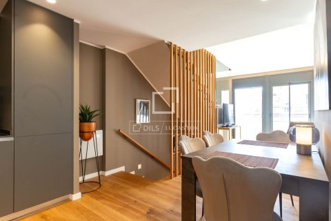 Снять в аренду виллу в Эсплугес-де-Льобрегат, Испания с 3 спальни, 240м², № 6466 - фото 26