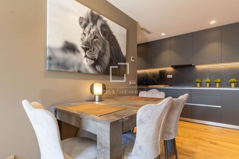 Снять в аренду виллу в Эсплугес-де-Льобрегат, Испания с 3 спальни, 240м², № 6466 - фото 21