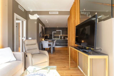 Снять в аренду виллу в Эсплугес-де-Льобрегат, Испания с 3 спальни, 240м², № 6466 - фото 29