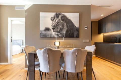 Снять в аренду виллу в Эсплугес-де-Льобрегат, Испания с 3 спальни, 240м², № 6466 - фото 17