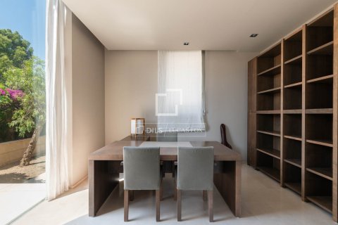 Снять в аренду виллу в Гава, Испания с 6 спален, 800м², № 6470 - фото 28