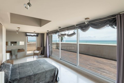 Снять в аренду виллу в Гава, Испания с 6 спален, 800м², № 6470 - фото 25