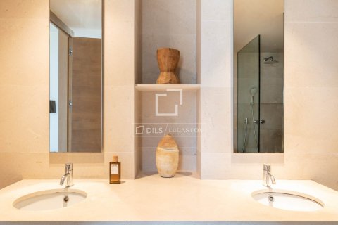 Снять в аренду виллу в Гава, Испания с 6 спален, 800м², № 6470 - фото 19