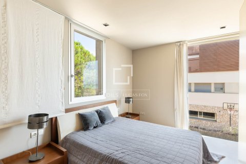 Снять в аренду виллу в Гава, Испания с 6 спален, 800м², № 6470 - фото 13