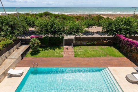 Снять в аренду виллу в Гава, Испания с 6 спален, 800м², № 6470 - фото 2