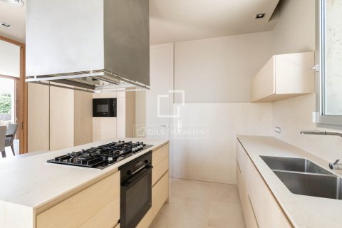 Снять в аренду виллу в Гава, Испания с 6 спален, 800м², № 6470 - фото 10