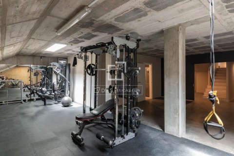 Снять в аренду виллу в Гава, Испания с 6 спален, 800м², № 6470 - фото 30