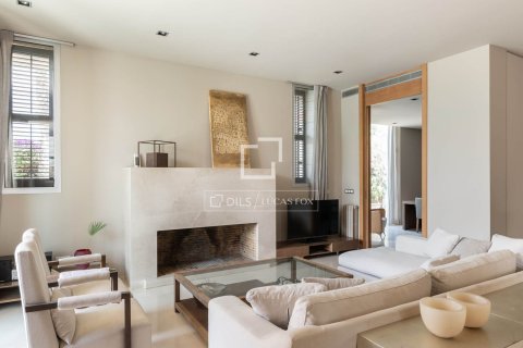 Снять в аренду виллу в Гава, Испания с 6 спален, 800м², № 6470 - фото 4