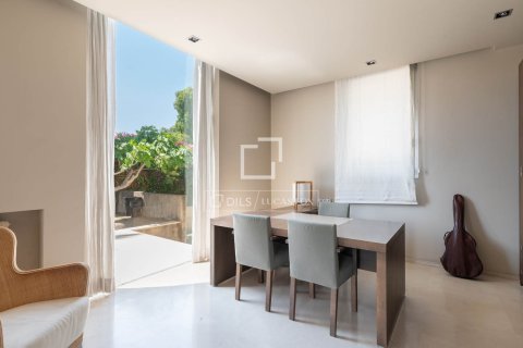 Снять в аренду виллу в Гава, Испания с 6 спален, 800м², № 6470 - фото 29