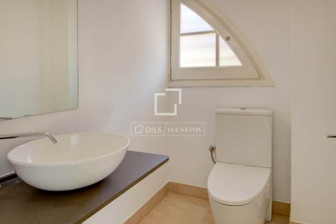 4 bedrooms villa for rent in Esplugues de Llobregat, Barcelona, Catalonia, Spain № 6468 - photo 17