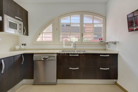 4 bedrooms villa for rent in Esplugues de Llobregat, Barcelona, Catalonia, Spain № 6468 - photo 16