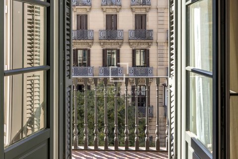 3 chambres apartment à louer à Barcelona, Catalonia, Spain № 6469 - photo 25