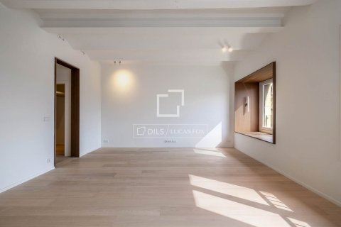 Купить квартиру в Барселона, Испания с 3 спальни, 140м², № 7130 - фото 28