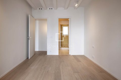 Купить квартиру в Барселона, Испания с 3 спальни, 140м², № 7130 - фото 4