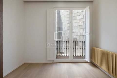 Купить квартиру в Барселона, Испания с 3 спальни, 140м², № 7130 - фото 8