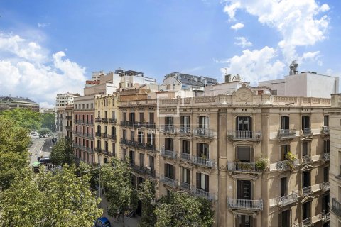 Купить квартиру в Барселона, Испания с 3 спальни, 140м², № 7130 - фото 24
