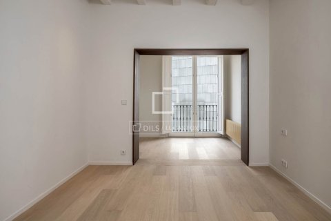 Купить квартиру в Барселона, Испания с 3 спальни, 140м², № 7130 - фото 13