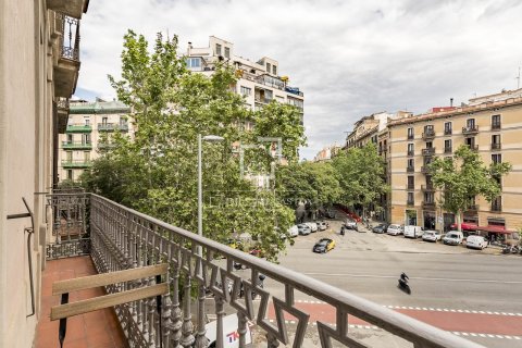 3 bedrooms apartment for sale in Barcelona, Catalonia, Spain № 7127 - photo 24