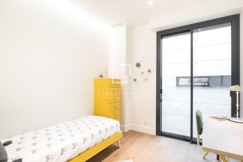 3 bedrooms apartment for sale in Barcelona, Catalonia, Spain № 7128 - photo 6