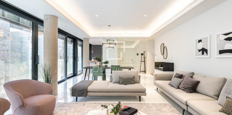 3 bedrooms apartment for sale in Barcelona, Catalonia, Spain № 7128