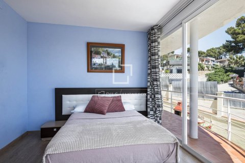 5 bedrooms villa for sale in Castelldefels, Barcelona, Catalonia, Spain № 7126 - photo 24