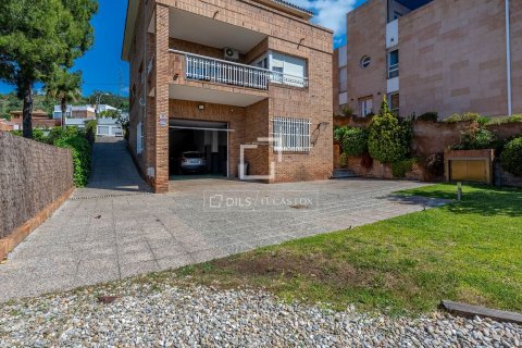 5 bedrooms villa for sale in Sant Just Desvern, Barcelona, Catalonia, Spain № 7131 - photo 8
