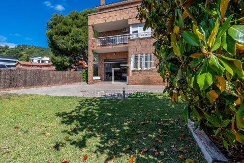 5 bedrooms villa for sale in Sant Just Desvern, Barcelona, Catalonia, Spain № 7131 - photo 16