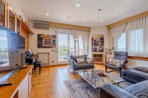 5 bedrooms villa for sale in Sant Just Desvern, Barcelona, Catalonia, Spain № 7131 - photo 7