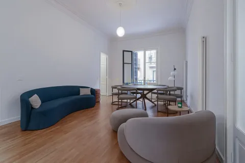 3 bedrooms apartment for sale in Barcelona, Catalonia, Spain № 6914 - photo 2