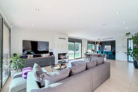 Сasa de 5 dormitorios en venta en L'Ametlla del Vallès, Barcelona, Cataluña, Spain № 6909 - foto 4