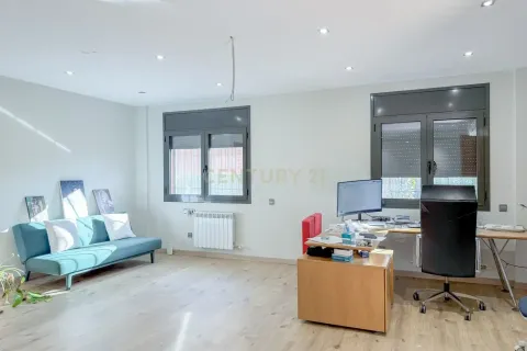 Сasa de 5 dormitorios en venta en L'Ametlla del Vallès, Barcelona, Cataluña, Spain № 6909 - foto 27
